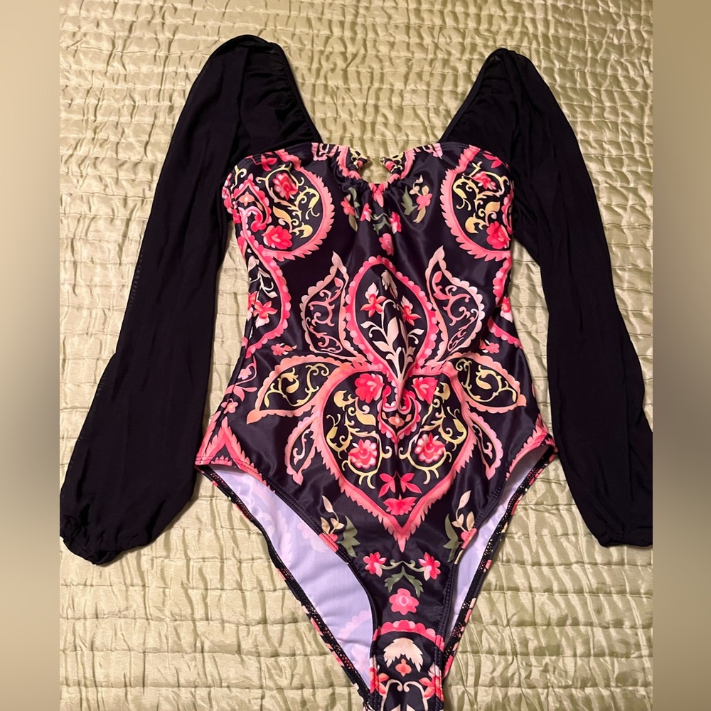 NWOT Paisley Floral Sheer Long Sleeve One-Piece Bathing Suit Swimsuit